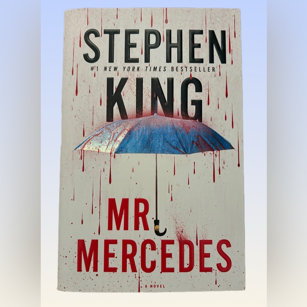 Stephen King "Mr. Mercedes" Paperback Novel